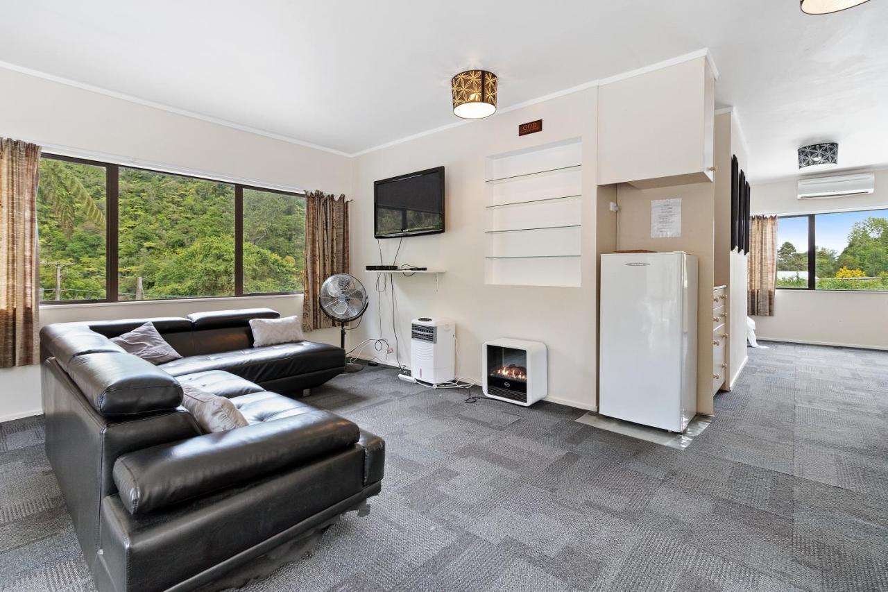 Karangahake Riverside Accommodation מראה חיצוני תמונה