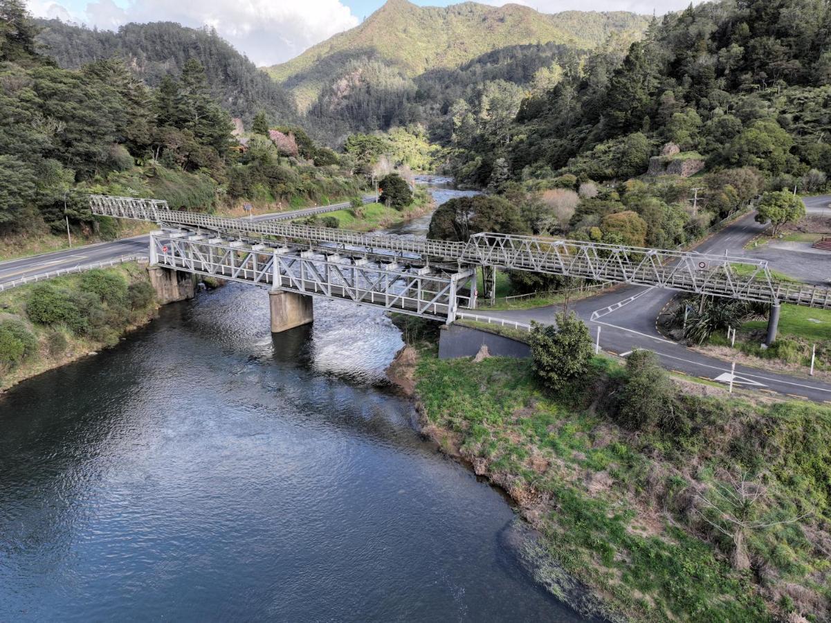 Karangahake Riverside Accommodation מראה חיצוני תמונה
